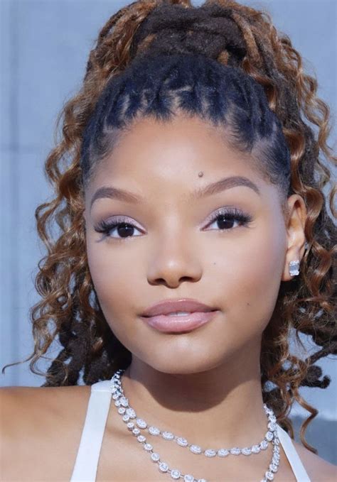 chloe bailey real hair|halle bailey hairstyles.